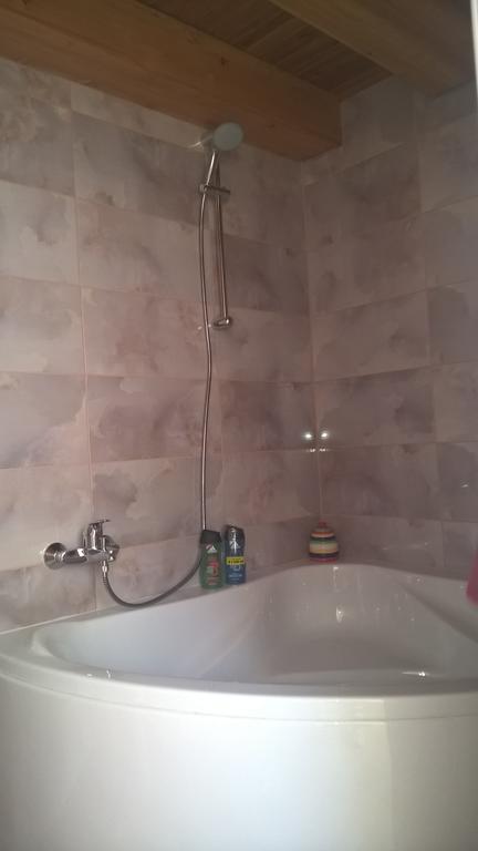 זירץ Pongracz Apartman מראה חיצוני תמונה